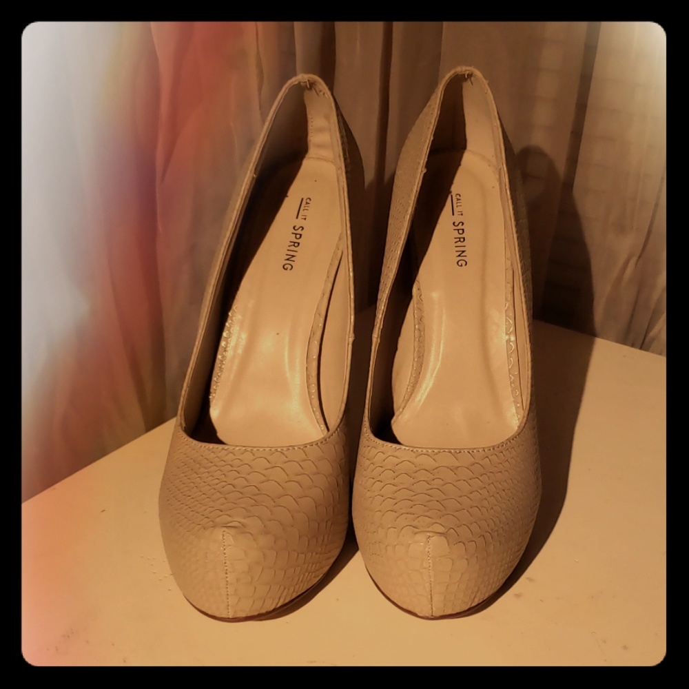 Call It Spring//Platform Pumps - Picture 2 of 8